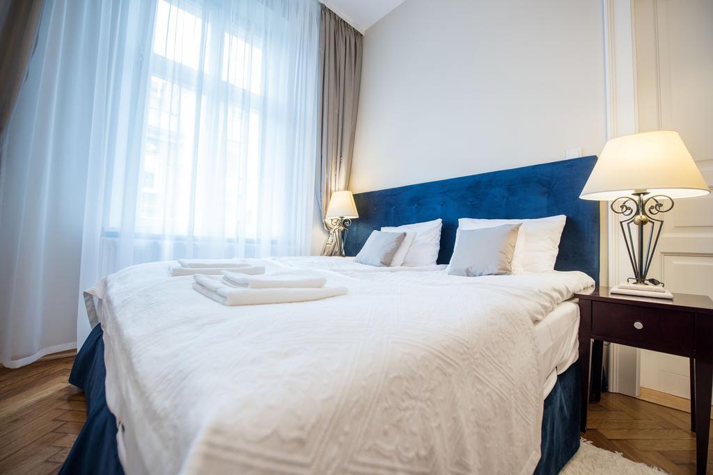 Mjz Apartments Old Town Краков Экстерьер фото